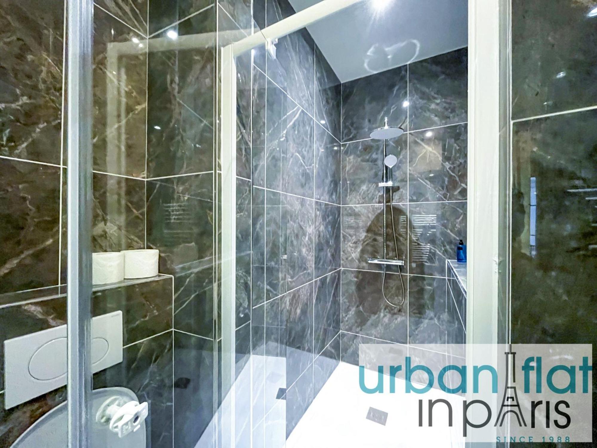 Urban Flat 63 - Beautiful 3 Bedroom Flat Champs-Elysees Paris Eksteriør billede